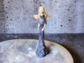Figurka anioła Margaret - jasny granat -  32 cm figurka dekoracyjna