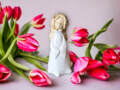 Figurka anioła MaryAnn - biały -  figurka dekoracyjna 15 x 7.5 cm