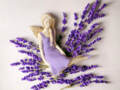 Figurka anioła Matilda - lawenda -  15 cm figurka dekoracyjna