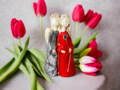 Figurka aniołów Apple & Ella - czerwony szary -  18 x 10 cm figurka dekoracyjna
