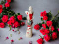 Figurka anioła Sunday Rose - czerwony -  32 x 15 cm figurka dekoracyjna