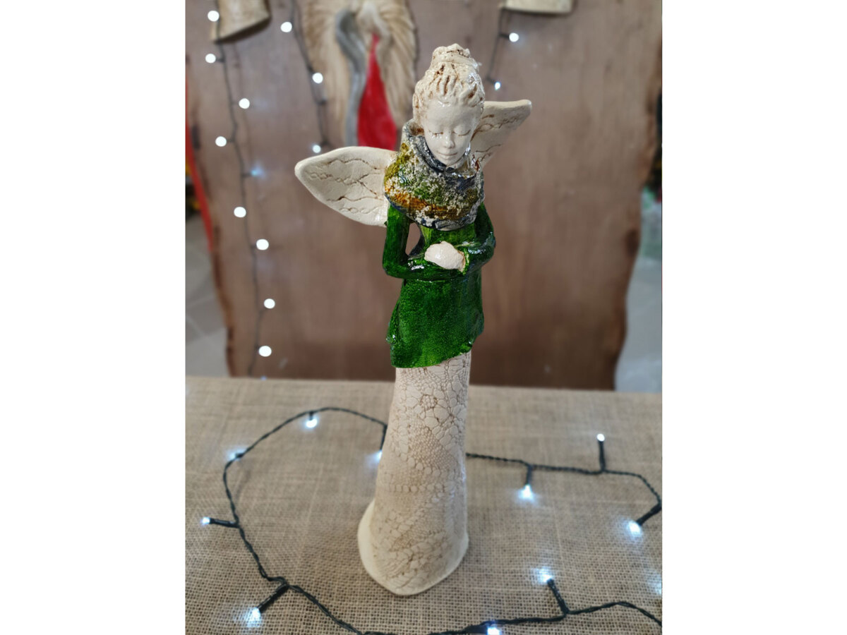 Figurka anioła Catherine - zielona - 35 x 15 cm