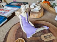 Figurka anioła Matilda - lawenda -  15 cm
