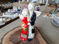 Figurka anioła Allen i Alice - czerwona -  25 x 14 cm figurka dekoracyjna