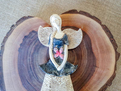 Figurka anioła Abigail - szary -  30 x 14 cm figurka dekoracyjna