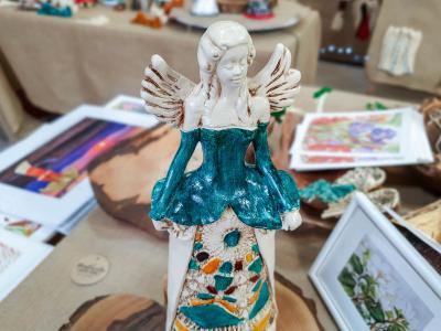 Figurka anioła Anna - turkus -  35 x 15 cm figurka dekoracyjna