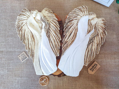 Figurka zakochanych aniołów - wiszące białe całe -  35 x 21 cm figurka dekoracyjna