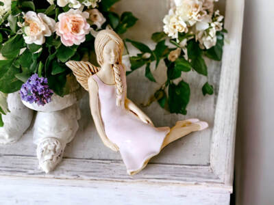 Figurka anioła Matilda - różowa -  15 cm figurka dekoracyjna