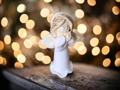 Figurka anioła Adam - stojąca biała -  13 cm figurka dekoracyjna