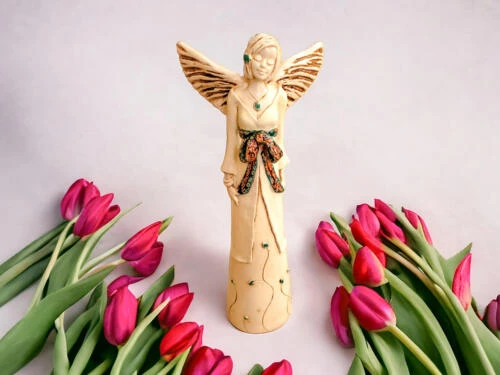 Figurka anioła Lily - ecru -  35 x 15 cm figurka dekoracyjna