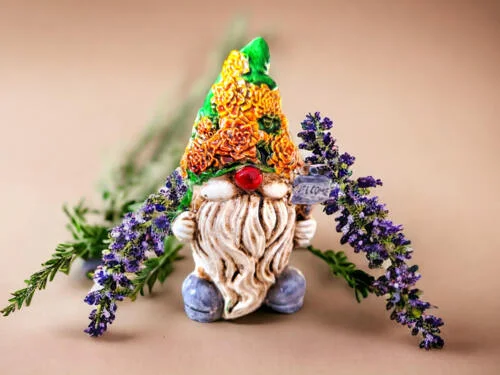 Figurka Skrzat Witaj - zielony szary -  figurka dekoracyjna 5 x 5 cm