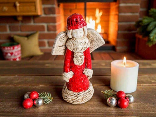 Figurka anioła Naya - czerwony -  15 cm figurka dekoracyjna