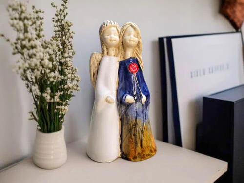 Figurka anioła Apple & Ella Art Leaf -  18 x 10 cm figurka dekoracyjna