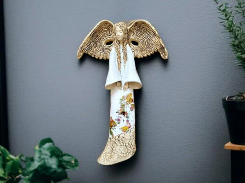 Figurka anioła Clara Art Leaf - biała -  40 x 28 cm figurka dekoracyjna