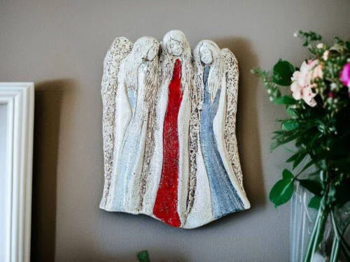 Figurka aniołów Wiara Nadzieja Miłość - srebrny bordo -  28 x 20 cm figurka dekoracyjna