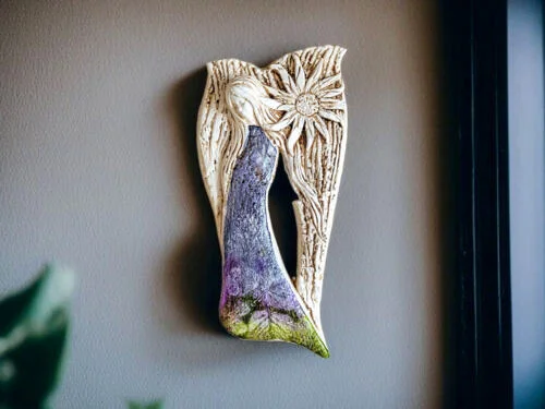 Figurka anioła Xenylla Art Leaf- fiolet -  figurka dekoracyjna 31 x 16 cm