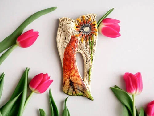 Figurka anioła Xenylla Art - pomarańcz -  figurka dekoracyjna 31 x 16 cm