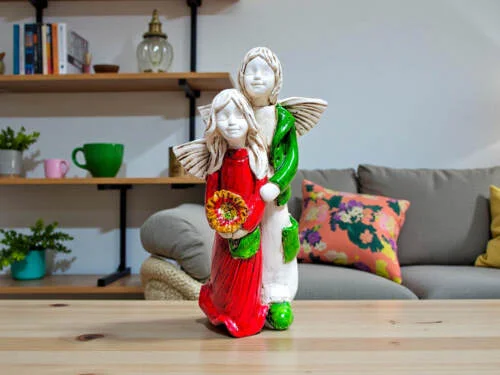 Figurka anioła Allen & Alice - czerwony zielony -  25 x 14 cm figurka dekoracyjna