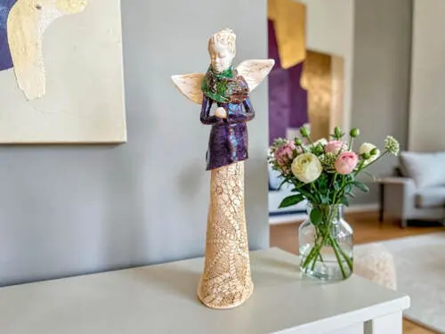 Figurka anioła Catherine - wrzosowy -  35 x 15 cm figurka dekoracyjna