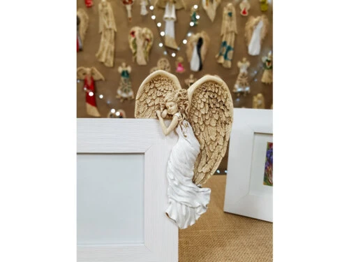 Anioł Andrea + Ramka - biały Prawy -  19 x 11 cm figurka dekoracyjna