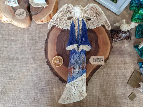 Figurka anioła Clara Art - granatowa -  40 x 28 cm figurka dekoracyjna