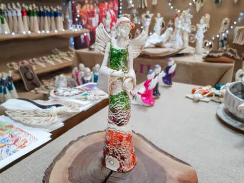 Figurka anioła 760 -  30 x 14 cm figurka dekoracyjna