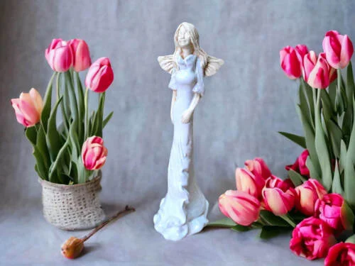 Figurka anioła Margaret - czerwona -  32 cm figurka dekoracyjna