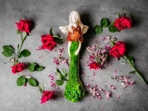 Figurka anioła Margaret - zielony -  32 cm figurka dekoracyjna