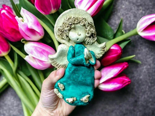 Figurka anioła 990 -  16 x 10 cm figurka dekoracyjna