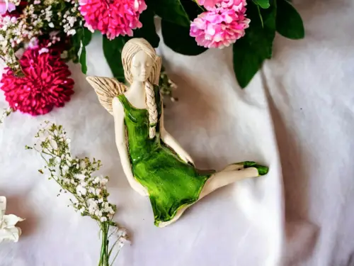 Figurka anioła Matilda - zielona -  15 cm figurka dekoracyjna