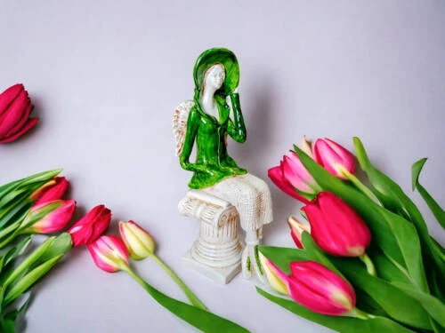 Figurka anioła Megan - zielony -  20 x 9 cm figurka dekoracyjna