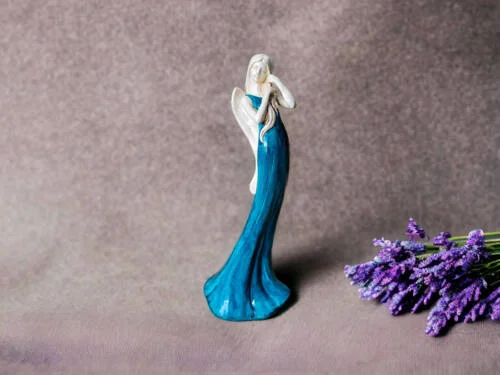 Figurka anioła Elise - turkusowa -  35 x 15 cm figurka dekoracyjna