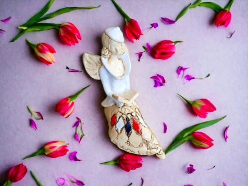 Figurka anioła Loretta - biała -  15 cm figurka dekoracyjna