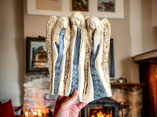 Figurka aniołów Wiara Nadzieja Miłość - Szare -  28 x 20 cm figurka dekoracyjna