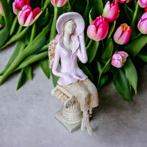 Figurka anioła Megan - różowa -  20 x 9 cm figurka dekoracyjna