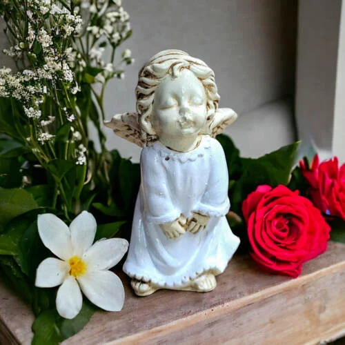 Figurka aniołka Amorek  -  figurka dekoracyjna