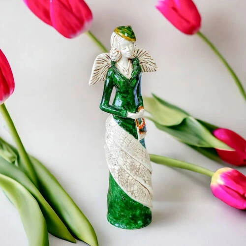 Figurka anioła Charlotte - zielona ciemna -  32 x 15 cm figurka dekoracyjna