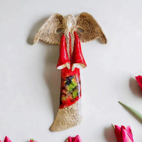 Figurka anioła Clara Art Leaf - czerwona -  40 x 28 cm figurka dekoracyjna