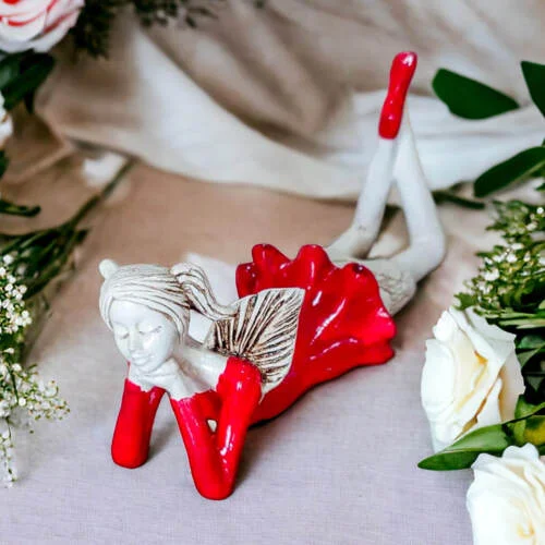 Figurka anioła Dixie - czerwona -  15 cm figurka dekoracyjna