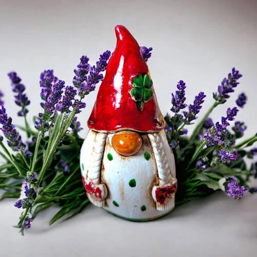 Figurka Skrzat Grzybek - czerwony beżowy -  figurka dekoracyjna 5 x 5 cm