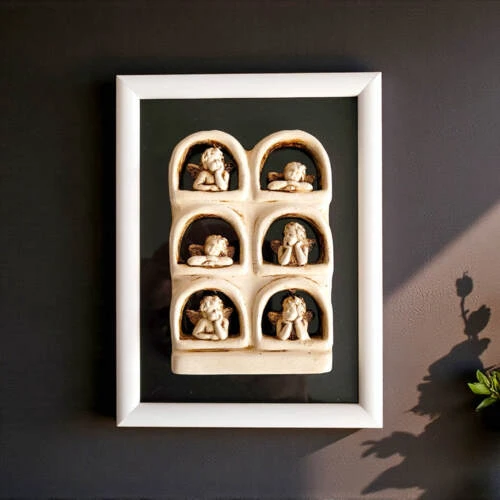 Aniołki w okienku małe + ramka -  13.5 x 9.5 cm figurka dekoracyjna