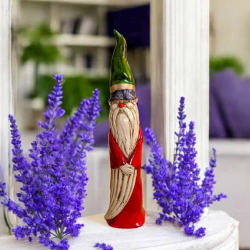 Figurka Skrzat Gandalf - czerwony -  figurka dekoracyjna 25 x 5 cm