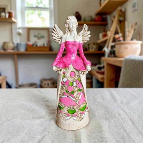 Figurka anioła Anna - różowa -  35 x 15 cm figurka dekoracyjna