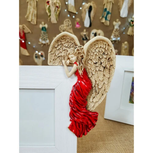 Anioł Andrea + Ramka - czerwony prawy -  19 x 11 cm figurka dekoracyjna