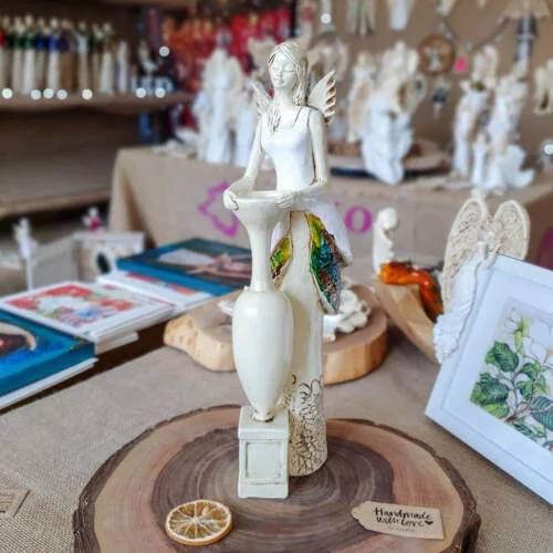 Figurka anioła Suri - biała -  32 x 15 cm figurka dekoracyjna