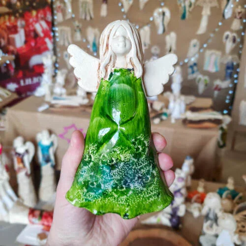 Figurka anioła Monica Art - zielona -  18 x 10 cm figurka dekoracyjna