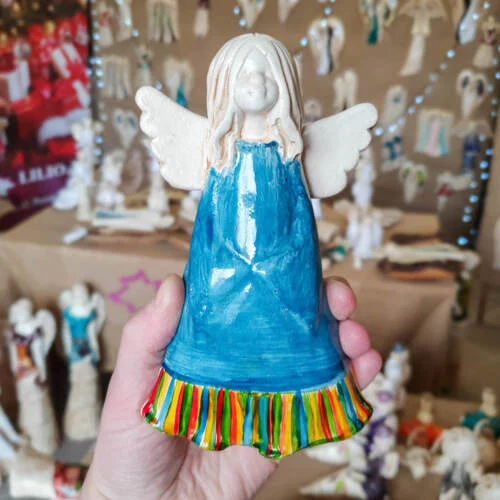 Figurka anioła Monica Art - turkus -  18 x 10 cm figurka dekoracyjna