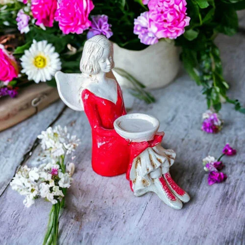 Figurka anioła Marion - czerwona -  15 cm figurka dekoracyjna
