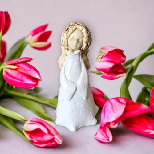 Figurka anioła MaryAnn - biały -  figurka dekoracyjna 15 x 7.5 cm