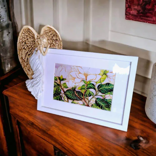 Anioł Andrea + Ramka Prosta - biała Lewy -  19 x 11 cm figurka dekoracyjna